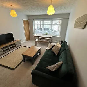 https://cosy-2-bedroom-cottage-in-guisborough-town-centre.yorkshirehotels.net